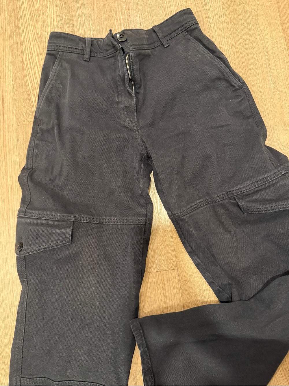 Aritzia Cargo Pants